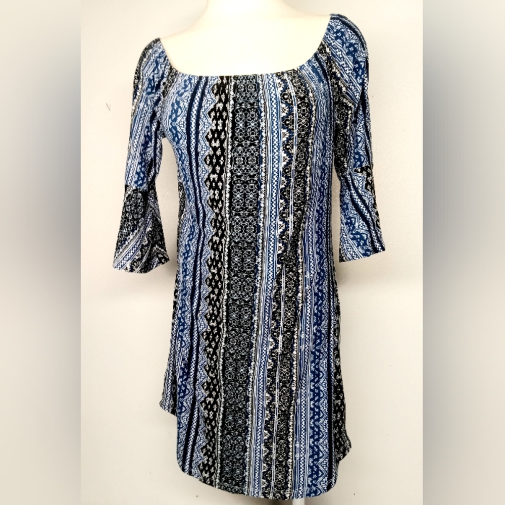 💃 Kristen Nicole Medium half sleeve dress